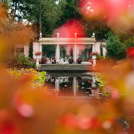 Relais La Foleia - Luxury With Private Villa Veruno